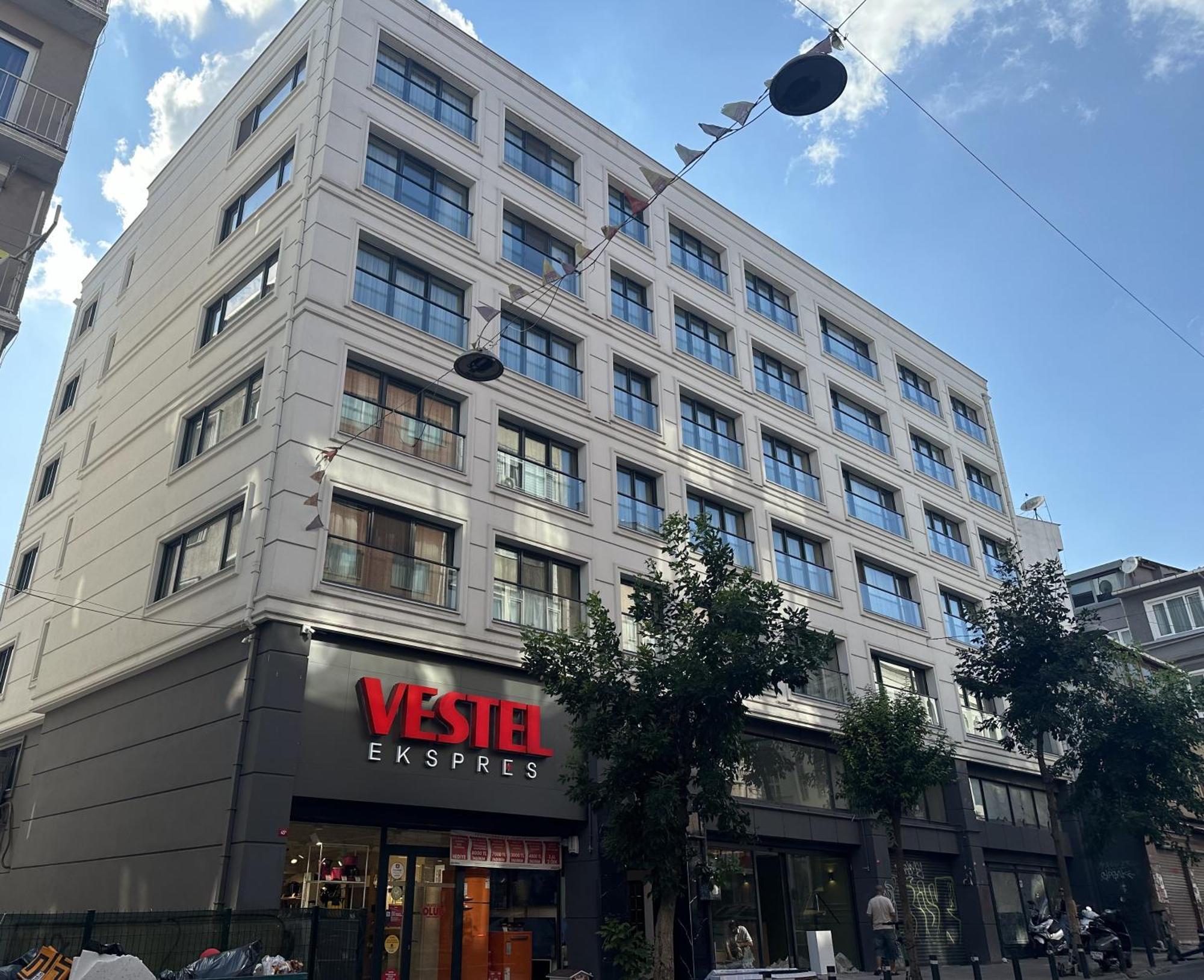 Roys Hotel & Suites Istanboel Buitenkant foto